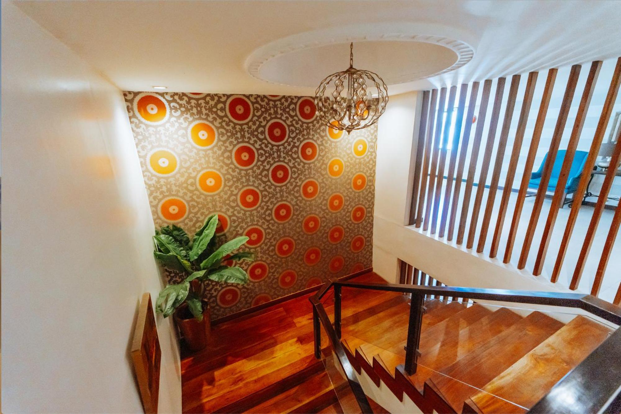 Sugarland Hotel Баколод Экстерьер фото
