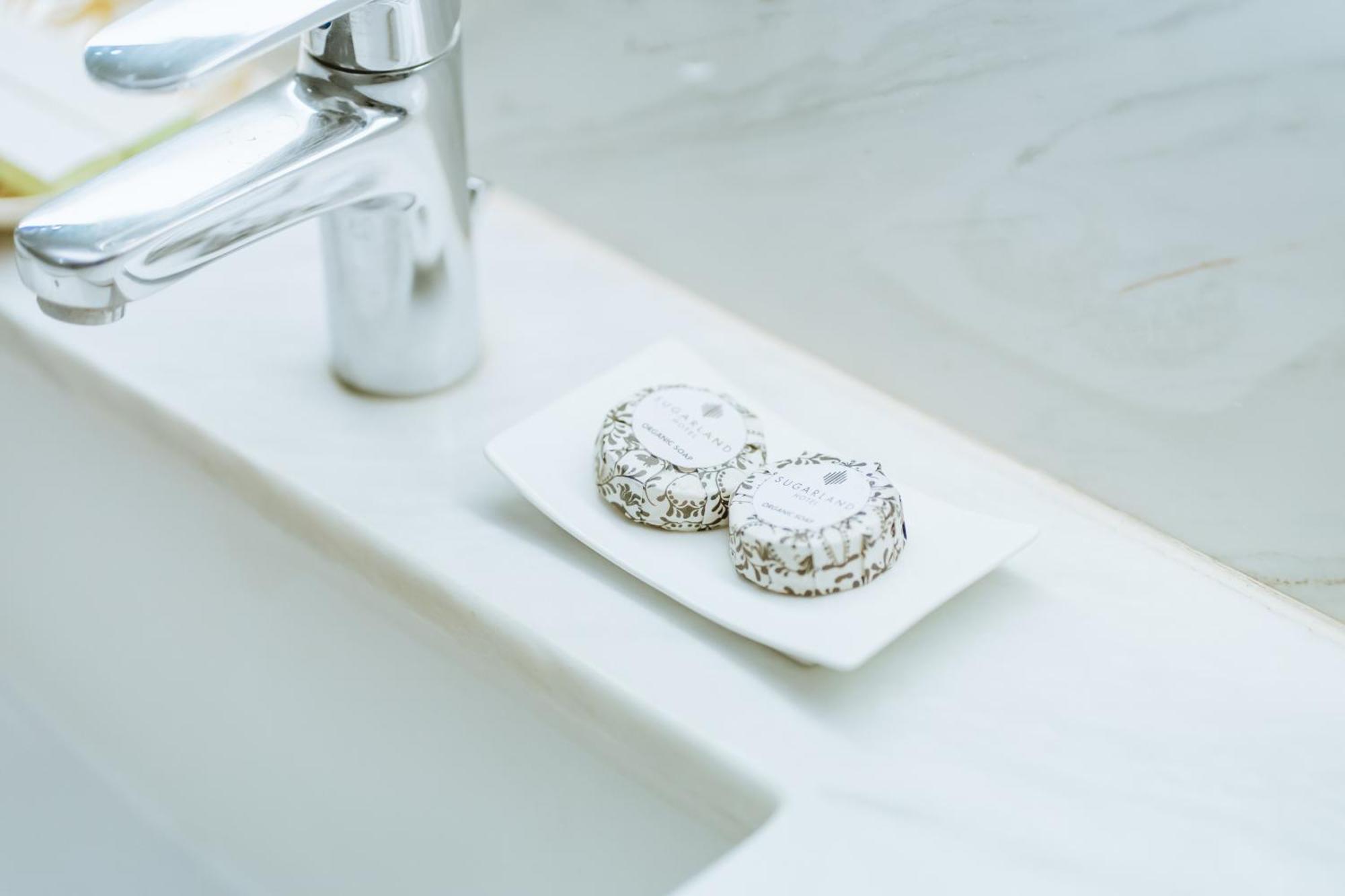 Sugarland Hotel Баколод Экстерьер фото