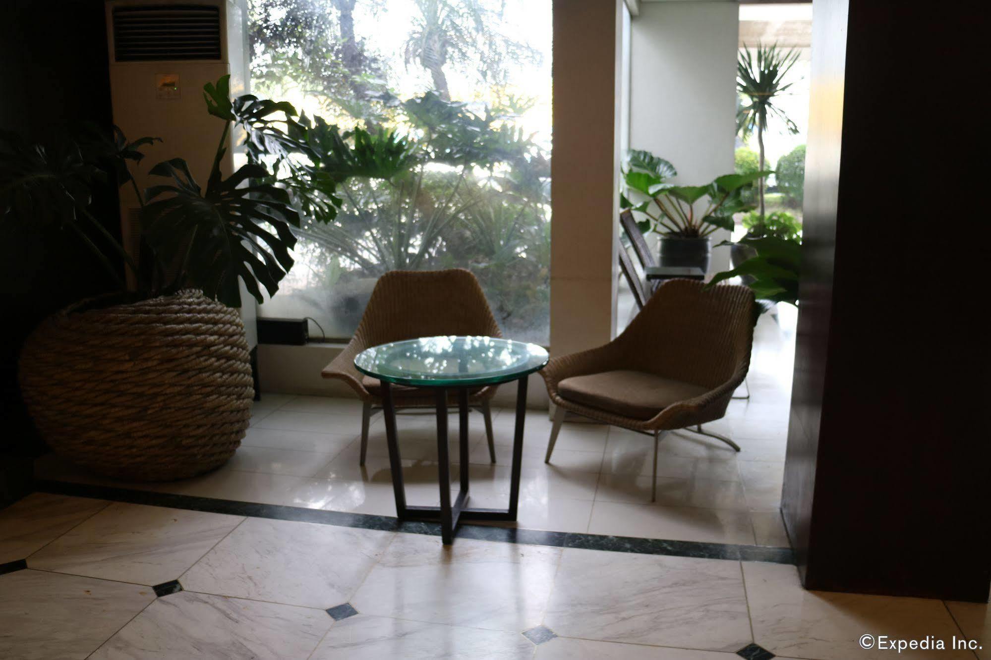 Sugarland Hotel Баколод Экстерьер фото